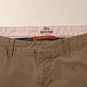 Dockers Modern Khaki Pacific collection 33x32